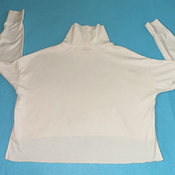 AMERICAN EAGLE OUTFITTERS waffle knit turtleneck long sleeve oversize top size S - Picture 4 of 16